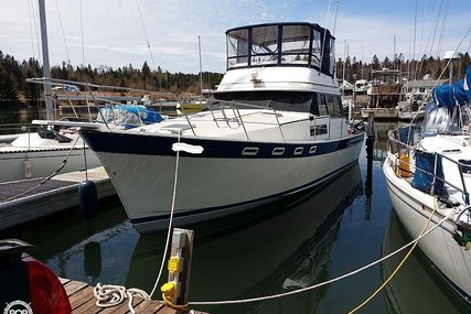 Bayliner 3870 Explorer for sale in United States of America for $35,600 (£27,953) Bayliner 3870 Explorer for sale in United States of America for $35,600 (£27,953)