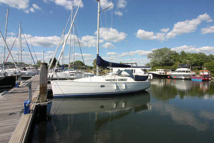 Jeanneau Sun Odyssey 32i for sale in United Kingdom for £42,950
