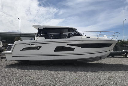 Jeanneau Merry Fisher 1095 for sale in United Kingdom for £159,950