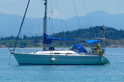 Bavaria Yachts Bavaria 37 Owner Version for sale in Greece for £38,000 Bavaria Yachts Bavaria 37 Owner Version for sale in Greece for £38,000