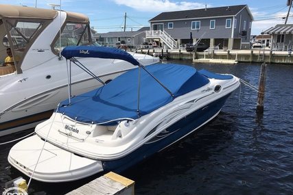 Sea Ray 240 Sundeck for sale in United States of America for $27,000 (£21,545)