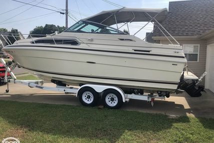 Sea Ray 260 Sundancer for sale in United States of America for $11,500 (£8,923)