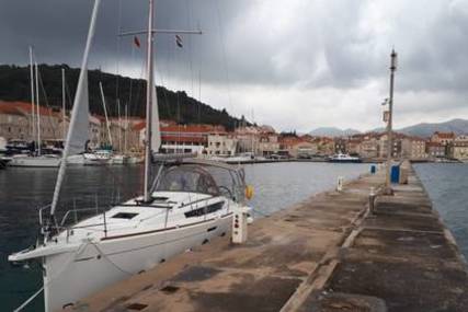 Jeanneau Sun Odyssey 389 for sale in for €120,000 (£107,427)