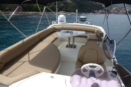 Azimut Yachts 43 Fly for sale in France for €248,000 (£219,911) Azimut Yachts 43 Fly for sale in France for €248,000 (£219,911)