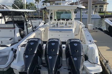 Boston Whaler 300 Outrage for sale in United States of America for $249,000 (£198,690) Boston Whaler 300 Outrage for sale in United States of America for $249,000 (£198,690)
