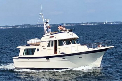 Hatteras 48 LRC for sale in Germany for €199,000 (£179,676)