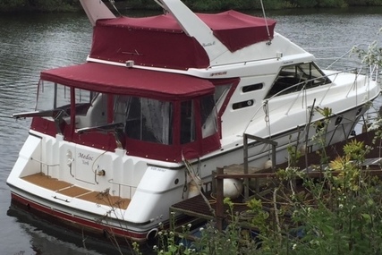 Fairline Phantom 41 Flybridge for sale in United Kingdom for £89,995 Fairline Phantom 41 Flybridge for sale in United Kingdom for £89,995