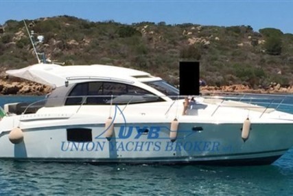 Prestige 38 S for sale in Italy for €155,000 (£139,091)