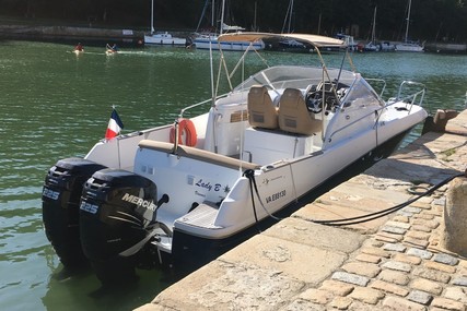 Jeanneau Cap Camarat 8.5 WA for sale in France for €69,500 (£62,367)