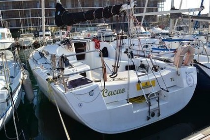 Jeanneau Sun Fast 3200 for sale in France for €80,000 (£71,760)