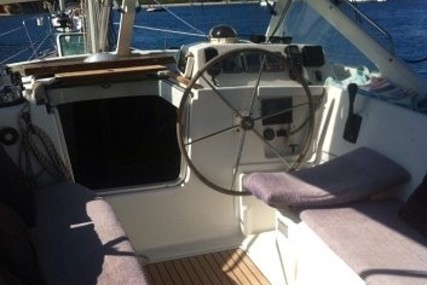 Beneteau Oceanis 42 CC for sale in Italy for €80,000 (£71,760)