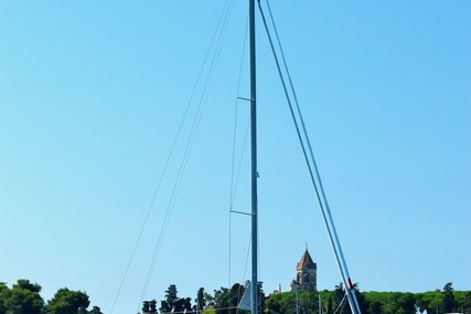 Jeanneau Sun Odyssey 44 for sale in France for €170,000 (£152,912)