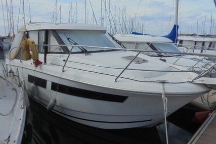 Jeanneau Merry Fisher 855 for sale in France for €64,900 (£58,216)