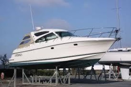 Jeanneau Prestige 34S for sale in Ireland for €99,500 (£84,912)