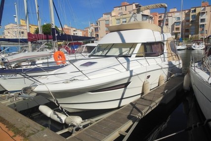 Jeanneau Merry Fisher 10 for sale in France for €94,900 (£85,361)