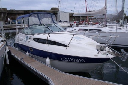 Bayliner 245 Cruiser for sale in France for €10,000 (£8,995)