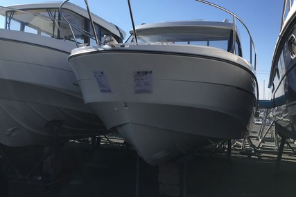 Beneteau Antares 8 OB for sale in France for €69,900 (£62,214)
