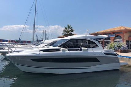 Jeanneau Leader 33 for sale in France for €249,999 (£228,293)