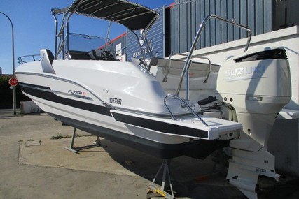 Beneteau Flyer 7.7 Spacedeck for sale in France for €60,300 (£54,040)