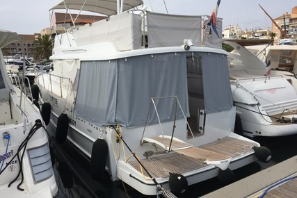 Beneteau Swift Trawler 44 for sale in France for €380,000 (£347,007)