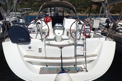 Jeanneau Sun Odyssey 42i for sale in Italy for €120,000 (£108,571)