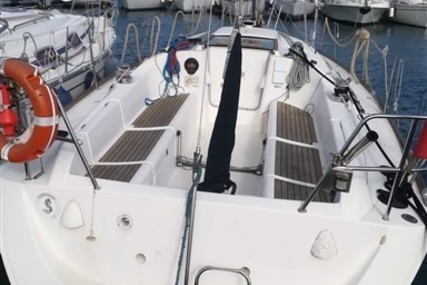 Beneteau First 33.7 for sale in Italy for €37,000 (£32,472)