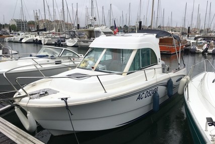 Beneteau Antares 650 HB for sale in France for €17,000 (£15,249)