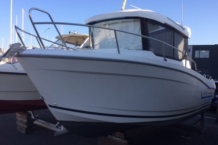 Jeanneau Merry Fisher 695 Marlin for sale in France for €33,000 (£29,601)