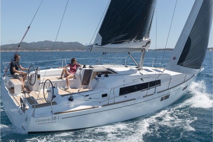 Beneteau Oceanis 38.1 for sale in Portugal for €187,957 (£162,567)