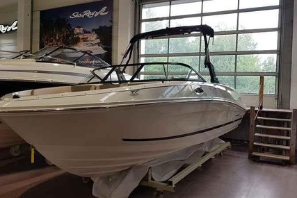 Bayliner VR6 Bowrider for sale in Germany for €51,900 (£47,394)