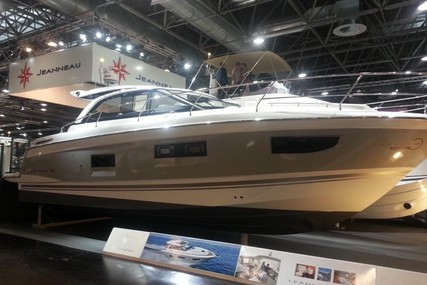 Jeanneau Leader 40 for sale in Germany for €310,233 (£279,049)