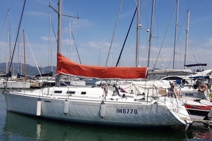 Beneteau First 40.7 for sale in Italy for €58,000 (£52,964)