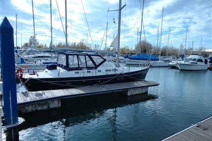 Beneteau Oceanis 42 CC for sale in Italy for €125,000 (£110,731)