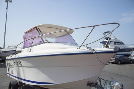 Ocqueteau 485 for sale in France for €8,500 (£7,646)