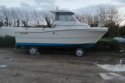 Beneteau Antares 620 Ib for sale in France for €8,000 (£6,676)