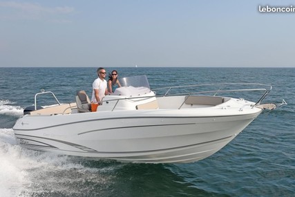 Jeanneau Cap Camarat 7.5 Cc for sale in for €38,000 (£34,701)