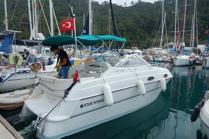Four Winns Vista 258 for sale in Turkey for €29,000 (£26,482)