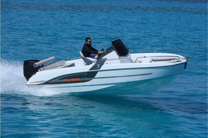 Beneteau Flyer 6.6 Spacedeck for sale in Portugal for €48,064 (£43,241)