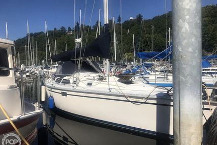 Hunter 37.5 Legend for sale in United States of America for $68,900 (£56,346)