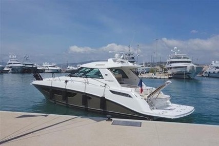 Sea Ray 450 Sundancer for sale in Spain for €375,000 (£342,441)