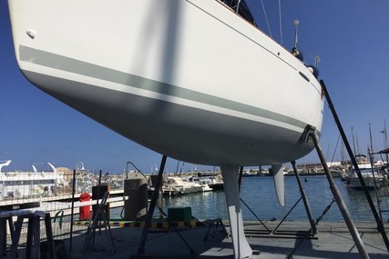 Beneteau 36.7 FIRST for sale in Spain for €69,000 (£58,089) Beneteau 36.7 FIRST for sale in Spain for €69,000 (£58,089)