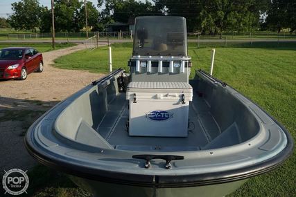 Boston Whaler 220 Guardian for sale in United States of America for $35,600 (£28,517) Boston Whaler 220 Guardian for sale in United States of America for $35,600 (£28,517)