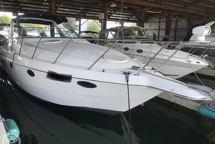Chris-Craft Crowne 302 for sale in United States of America for $25,000 (£20,026) Chris-Craft Crowne 302 for sale in United States of America for $25,000 (£20,026)