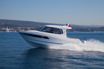 Beneteau Antares 880 HB for sale in France for €79,900 (£67,403)