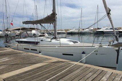 Jeanneau Sun Odyssey 409 for sale in France for €109,000 (£93,693)