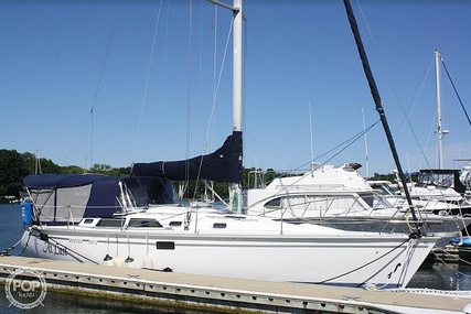 Hunter Legend 37.5 for sale in United States of America for $59,900 (£45,643)