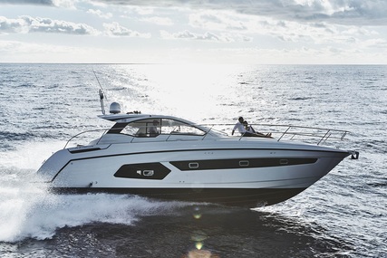Azimut Atlantis 43 for sale in Italy for €425,000 (£363,882)