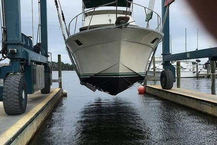Silverton 37 Convertible for sale in United States of America for $17,750 (£13,496)