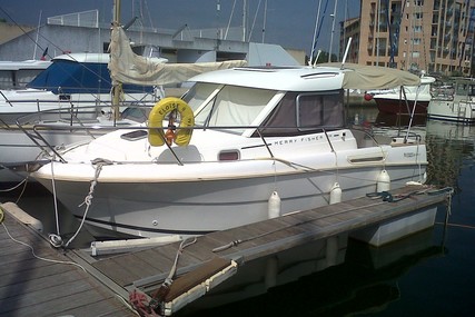 Jeanneau Merry Fisher 705 for sale in France for €37,500 (£32,910)