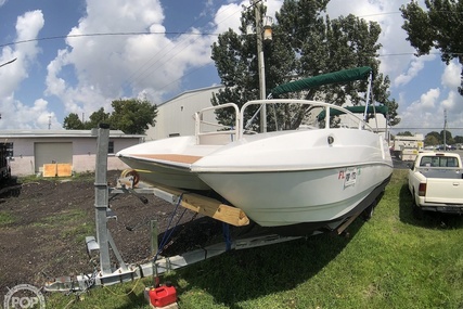 Bayliner 2609 Rendezvous for sale in United States of America for $15,250 (£11,857)